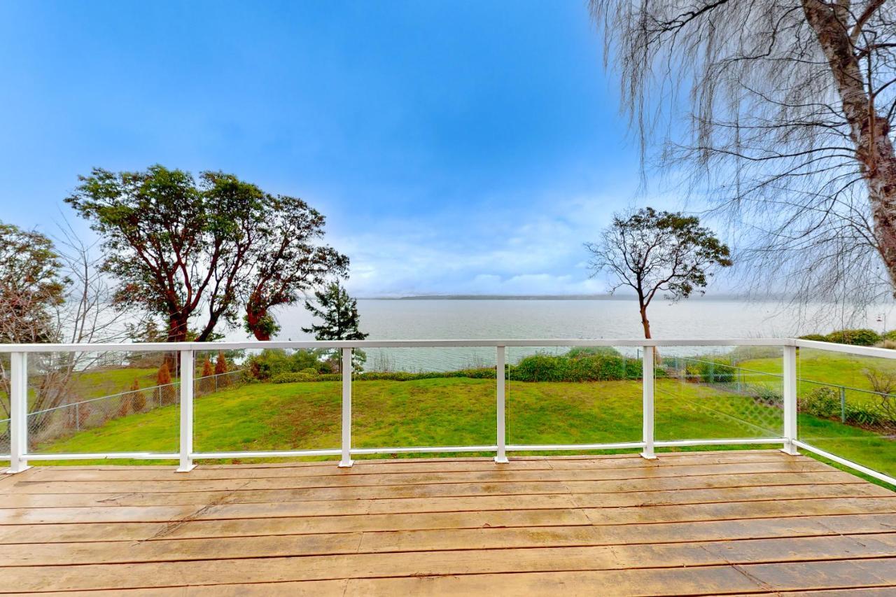 Camano Waterfront Delight Villa ภายนอก รูปภาพ